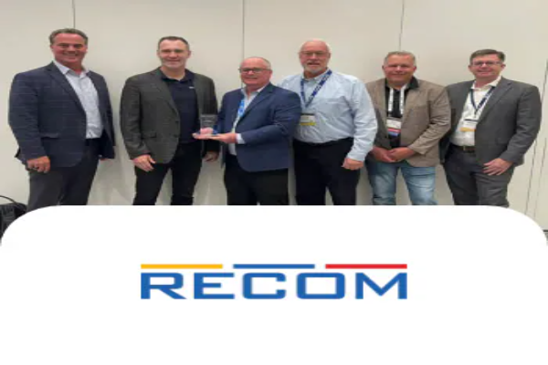 Mouser Awarded 2025 High Service Distributor of the Year by RECOM Mouser Distributor of the Year 2025